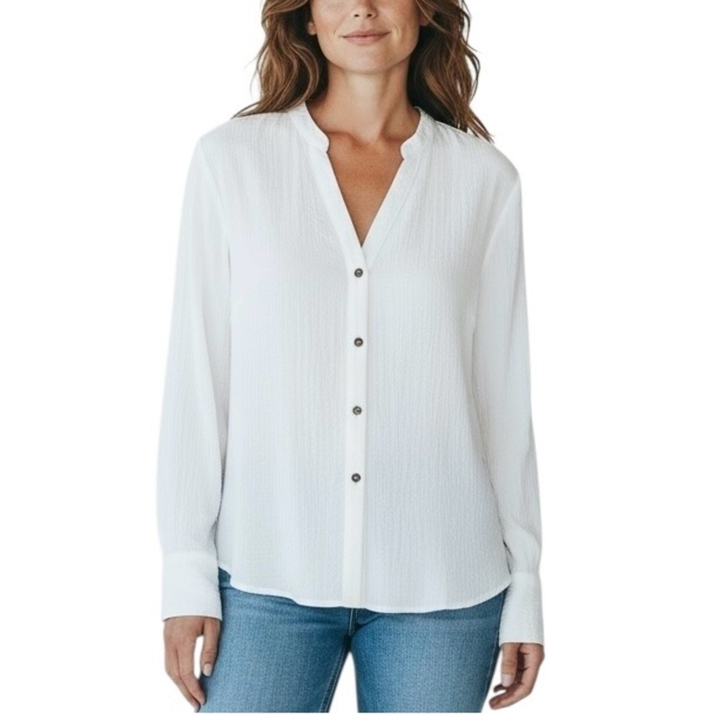 Socialite Curve Women’s Ivory Button-Up Blouse NWT 1X
